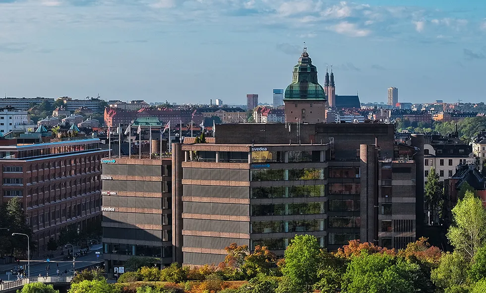 Vy från drönare över Svedeas huvudkontor på Kungsholmen