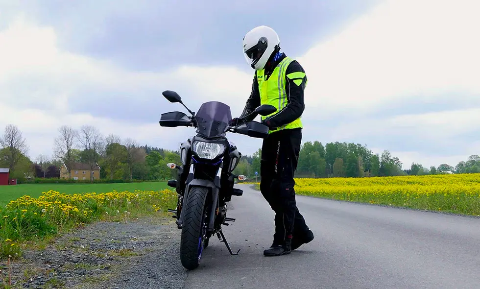 Mc-förare och motorcykel